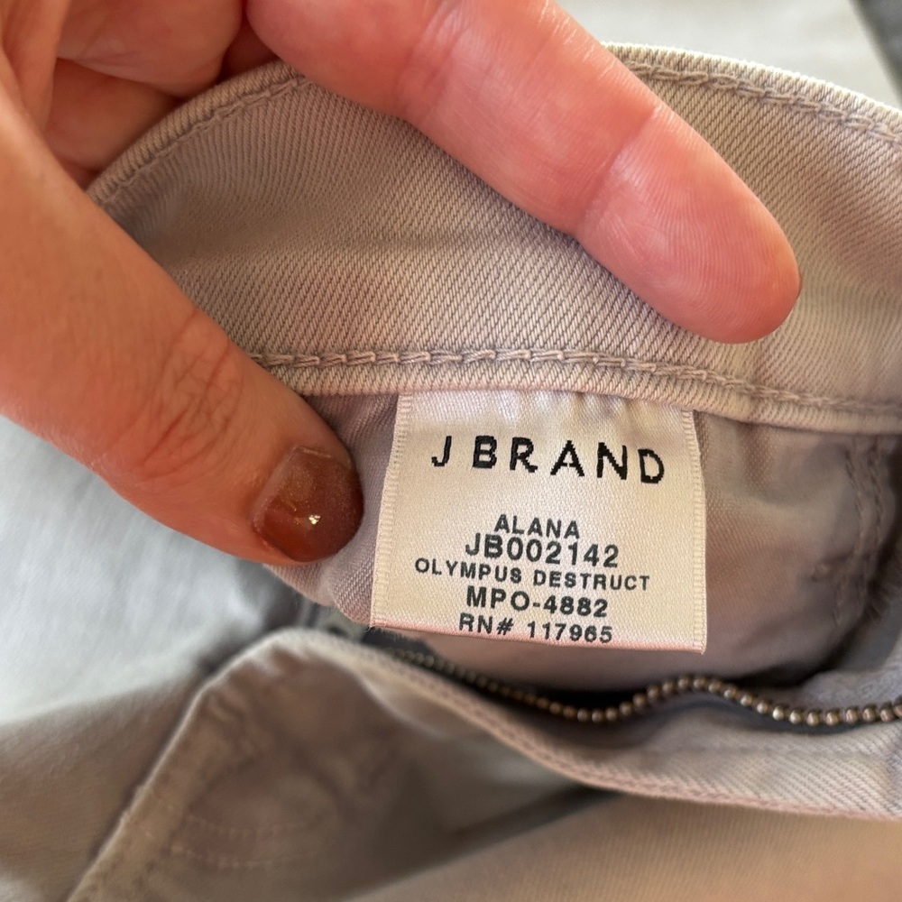 J Brand Gray “Alana” Cropped Jeans with Distressed Accents - Picture 2 of 6
